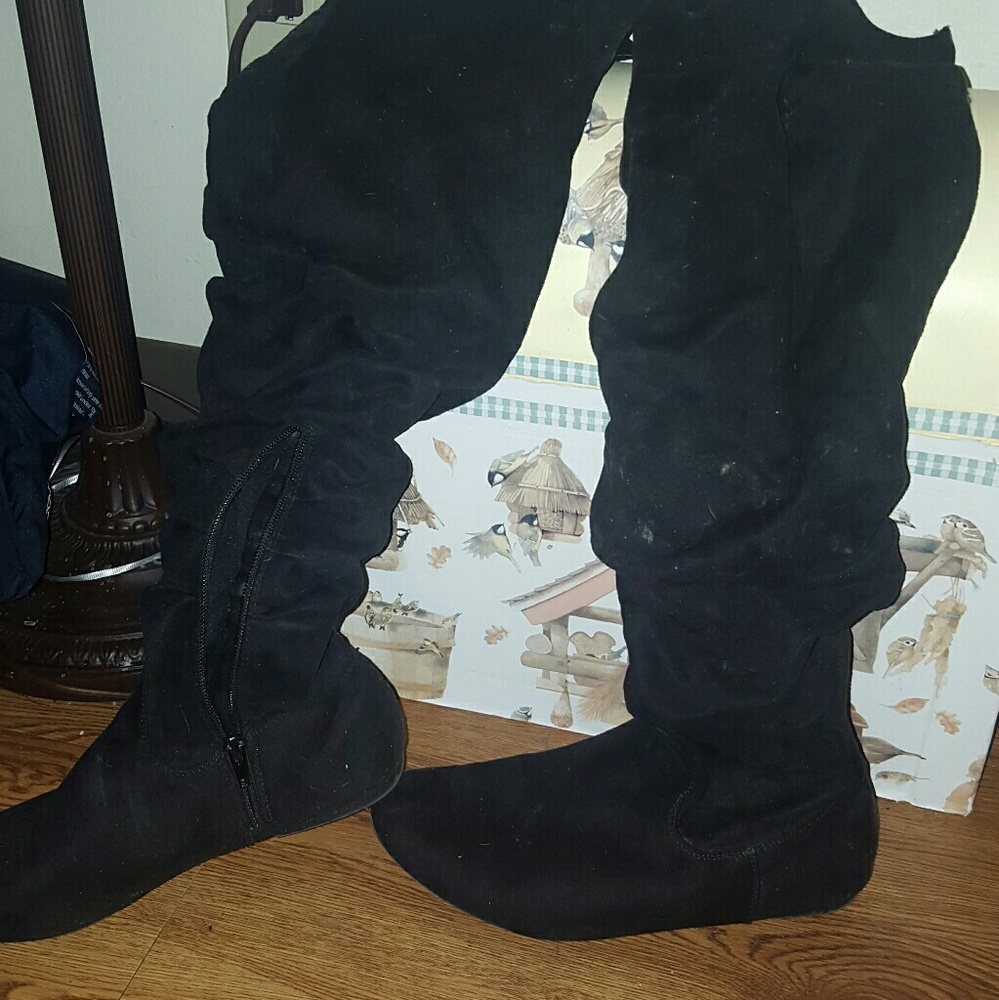 Lady's over the knee boots